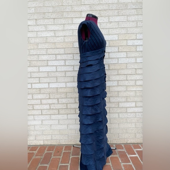Adrianna Papell Special Occasion Navy Blue Gown Long Dress Ruffles Tiered Sz 6 - Picture 7 of 16